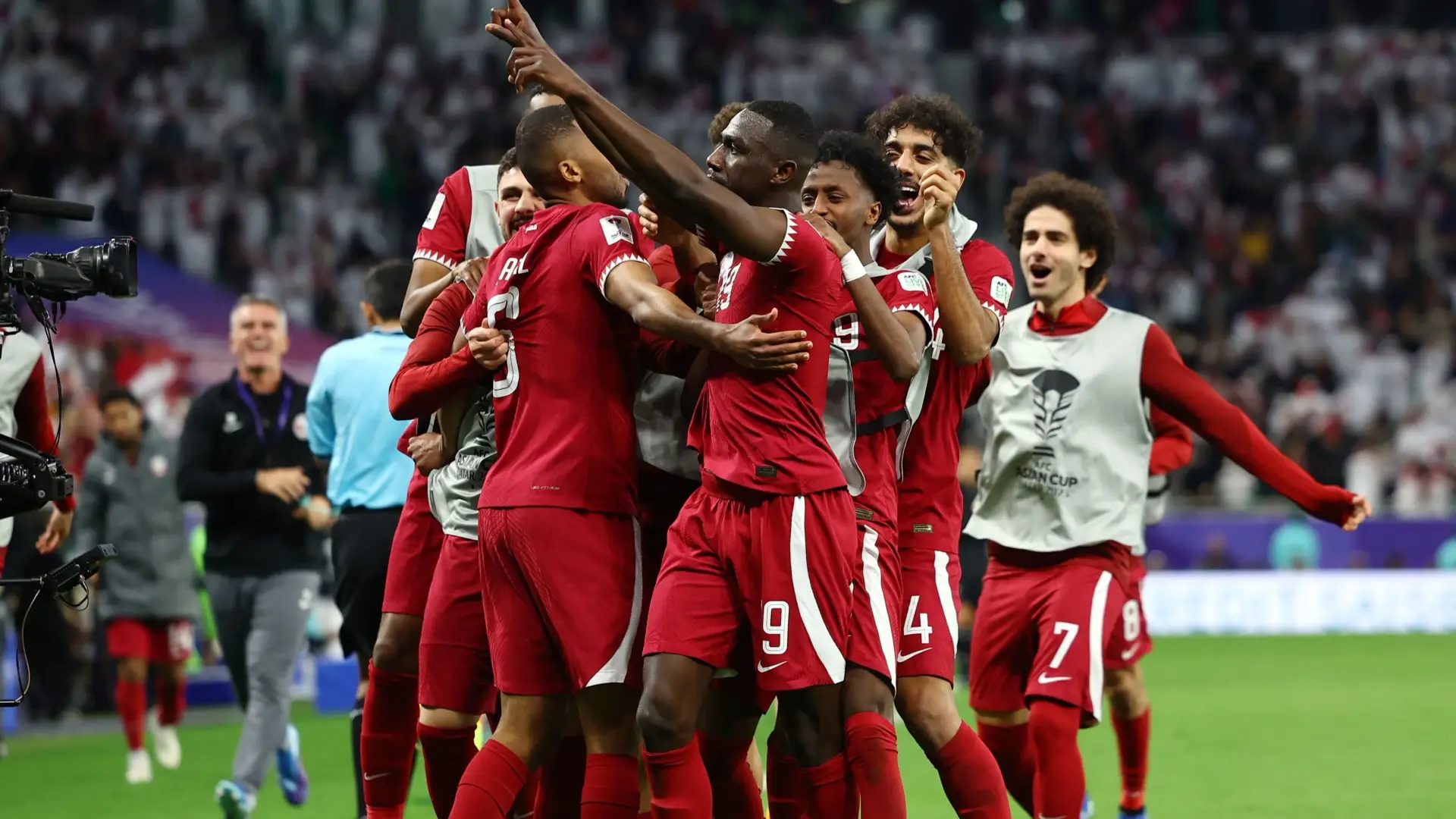 صور منتخب قطر لكرة القدم