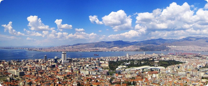 مدينة إزمير التركية